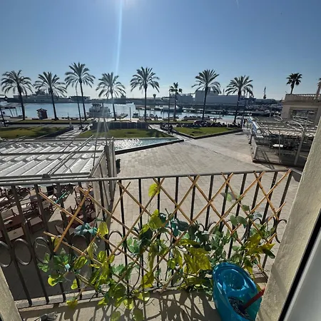 Port Serrallo Apartment *
